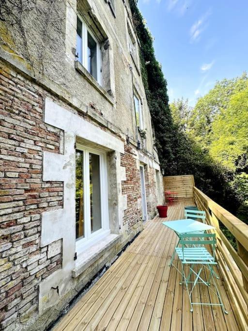 Jungle Appartement Avec Terrasse Laon Buitenkant foto
